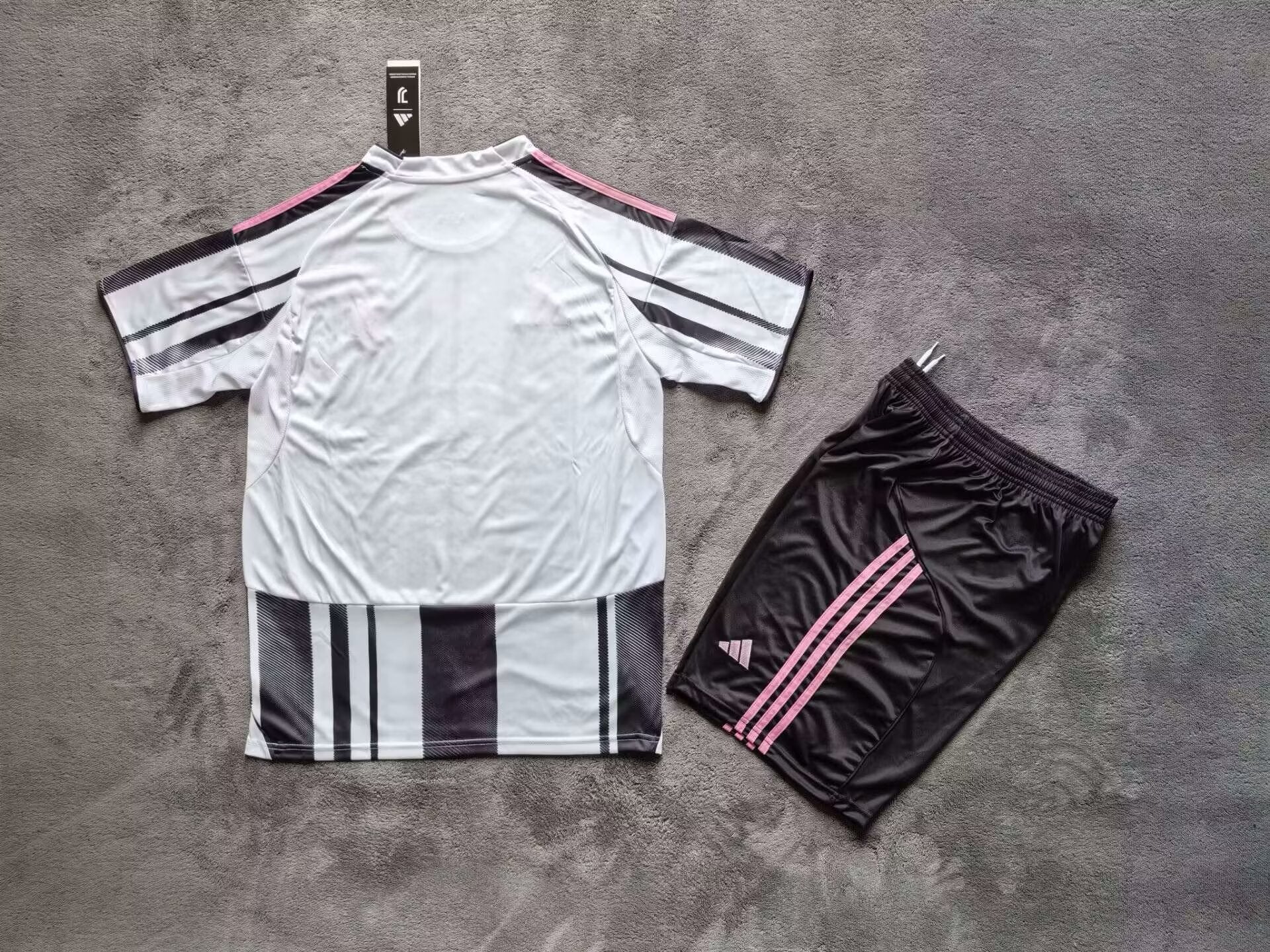 Kit Juventus Fc stagione  25/26