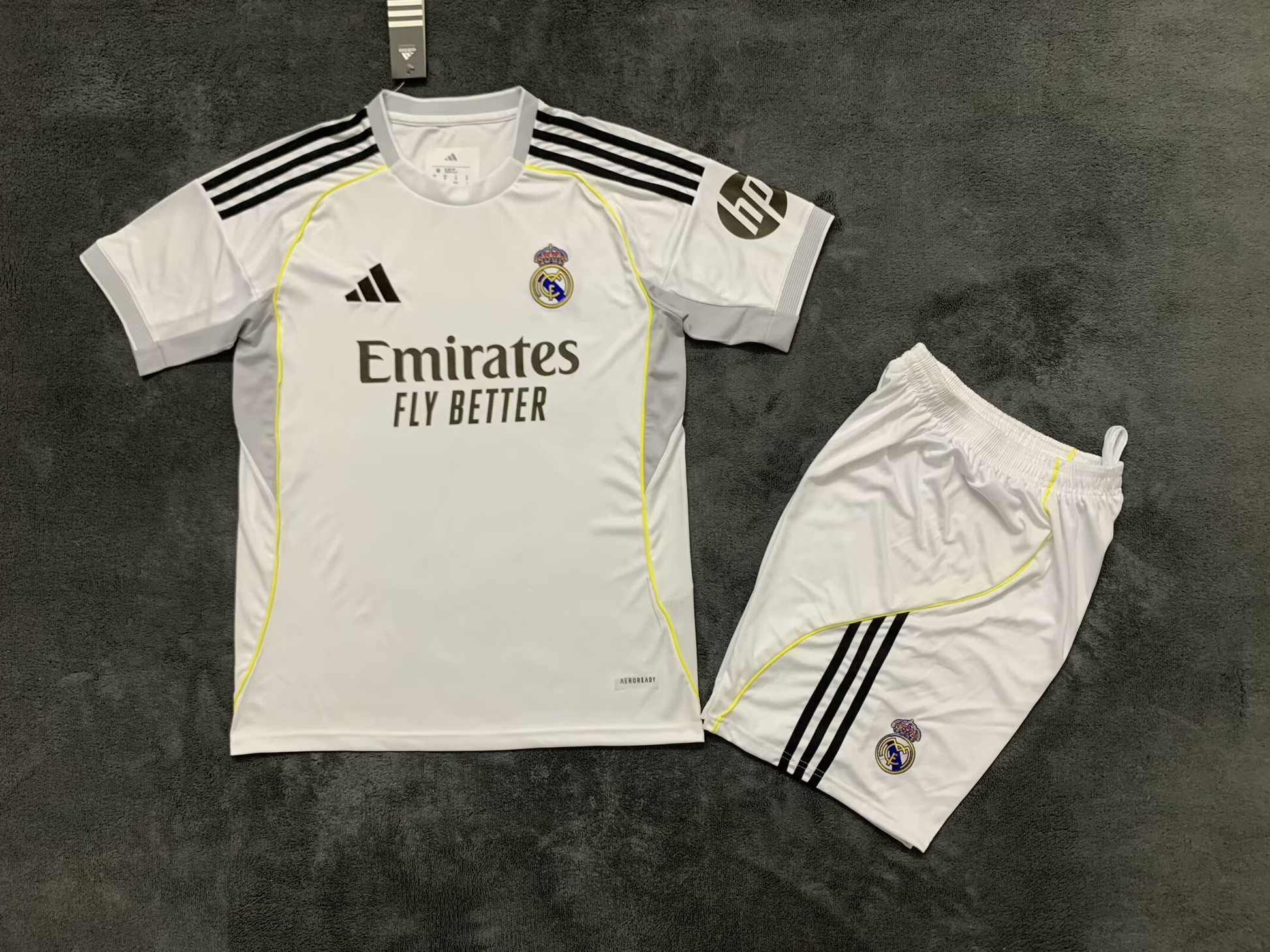 Kit Real Madrid 25/26